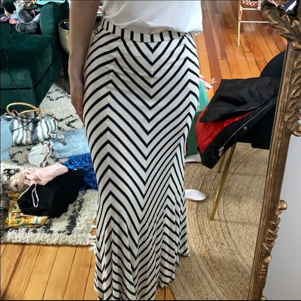 Bebe Striped Maxi Skirt Size Medium